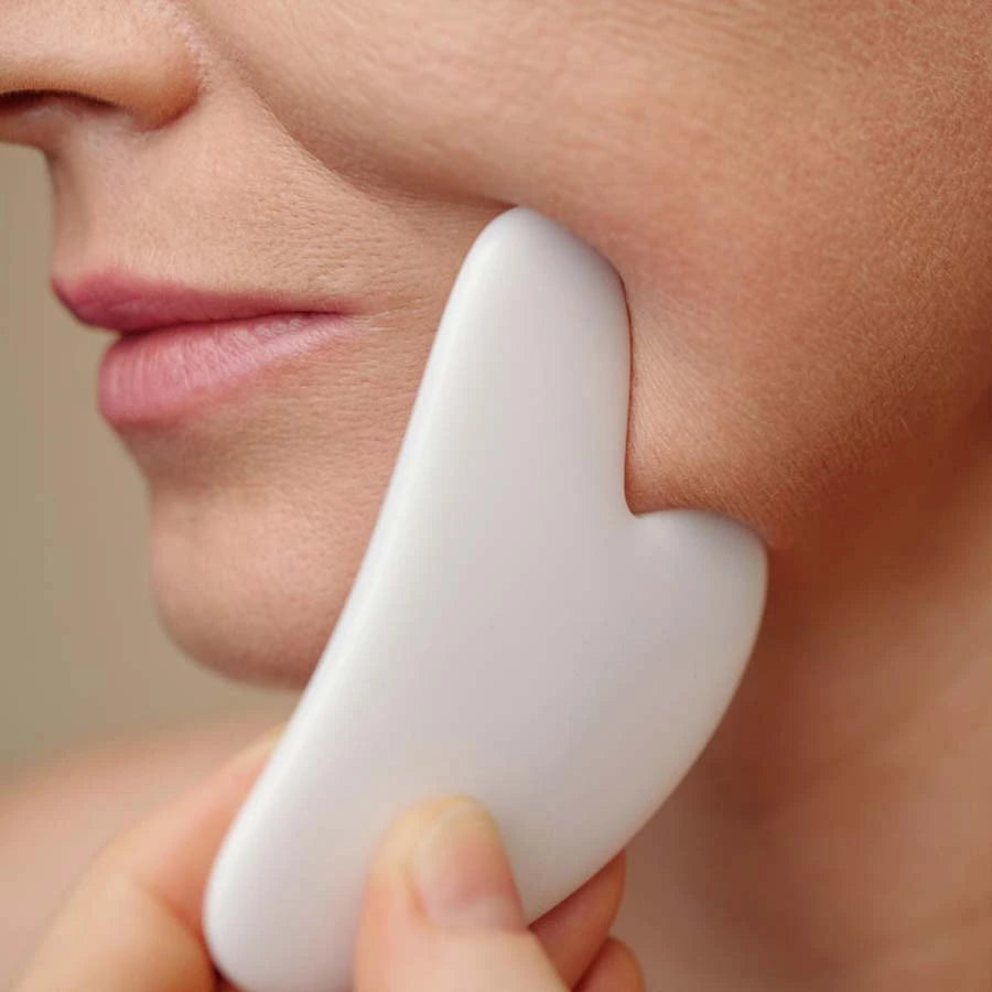 Gua Sha en Jade Blanc