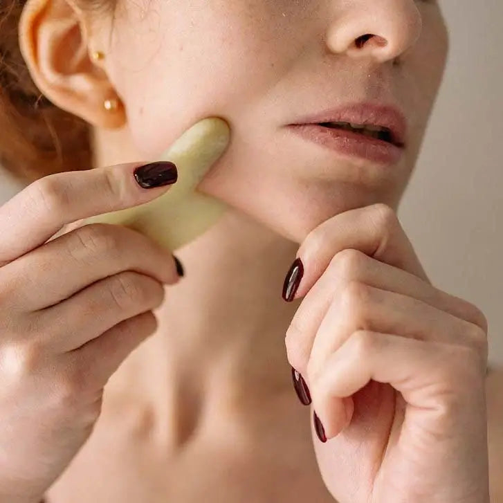 Gua Sha Jade Xiuyan